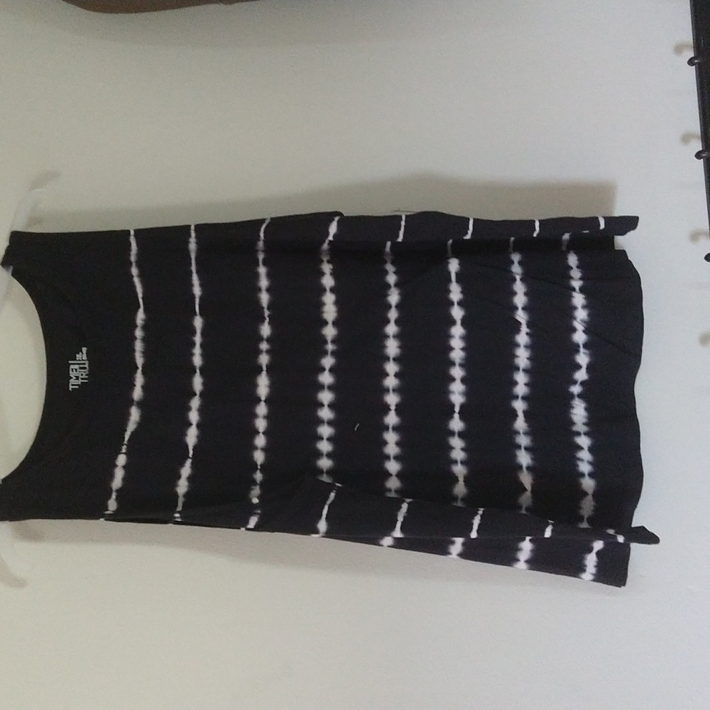 Shirt - Picture 3 of 5
